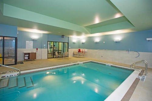Holiday Inn Express & Suites Pittsburgh North Shore an IHG Hotel - image 34