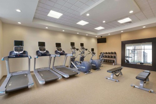 Hilton Garden Inn Pittsburgh Airport South-Robinson Mall - image 2