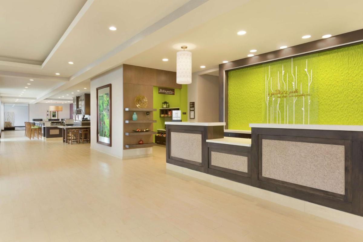 Hilton Garden Inn Pittsburgh Airport South-Robinson Mall - image 3