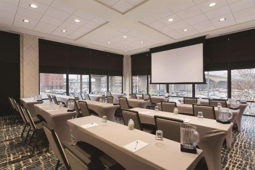 Homewood Suites by Hilton Pittsburgh Downtown - image 9
