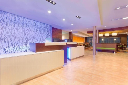 Fairfield Inn & Suites by Marriott Pittsburgh Airport/Robinson Township - image 9