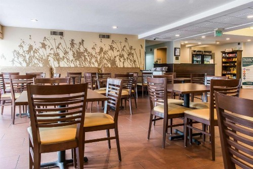 Sleep Inn & Suites Pittsburgh - image 14