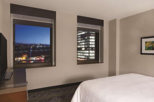 Embassy Suites Pittsburgh-Downtown - image 36