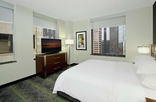 Embassy Suites Pittsburgh-Downtown - image 5