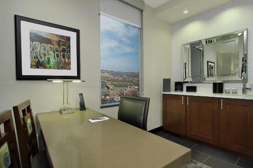 Embassy Suites Pittsburgh-Downtown - image 8