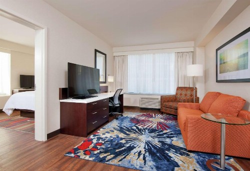 Hilton Garden Inn Pittsburgh Downtown - image 15