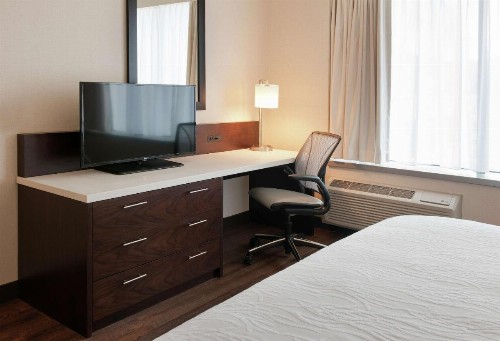 Hilton Garden Inn Pittsburgh Downtown - image 47