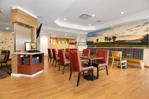 TownePlace Suites by Marriott Pittsburgh Harmarville - image 11
