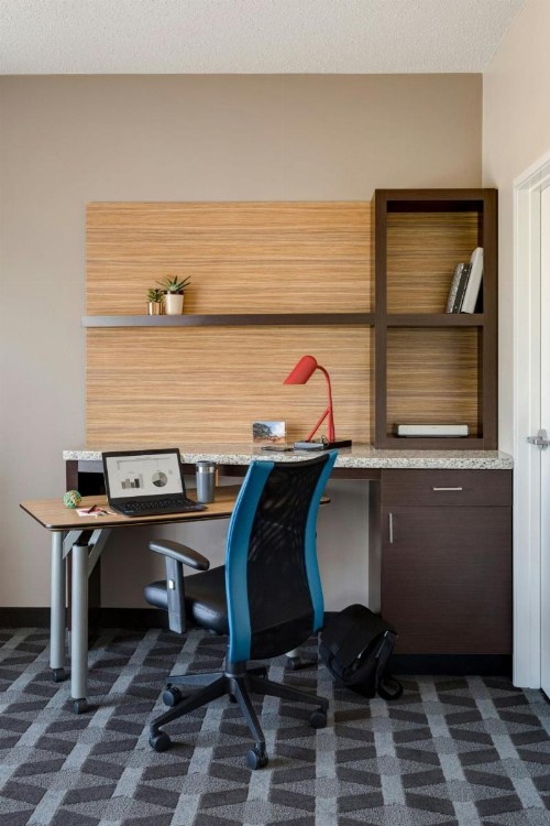 TownePlace Suites by Marriott Pittsburgh Harmarville - image 4