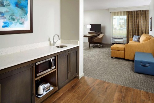 Hampton Inn & Suites Pittsburgh Airport South/Settlers Ridge - image 9