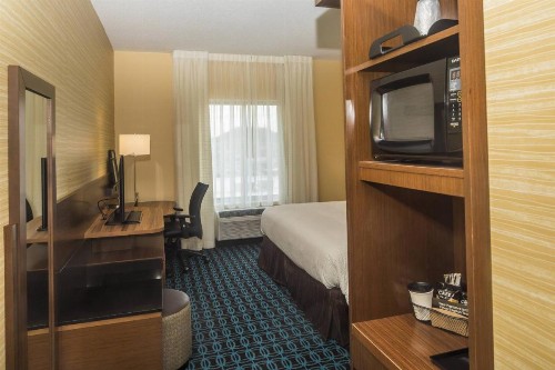Fairfield Inn & Suites by Marriott Pittsburgh North/McCandless Crossing - image 10