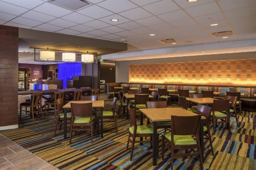 Fairfield Inn & Suites by Marriott Pittsburgh North/McCandless Crossing - image 5
