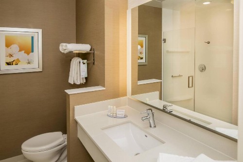 Fairfield Inn & Suites by Marriott Pittsburgh North/McCandless Crossing - image 8