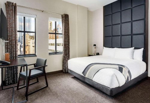 Distrikt Hotel Pittsburgh Curio Collection by Hilton - image 19