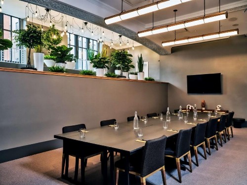 Distrikt Hotel Pittsburgh Curio Collection by Hilton - image 29