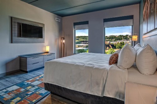 Hotel Indigo Pittsburgh University - Oakland an IHG Hotel - image 9