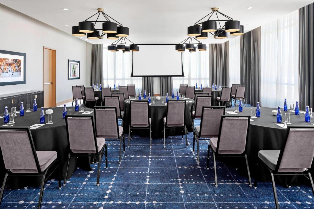The Oaklander Hotel Autograph Collection - image 4