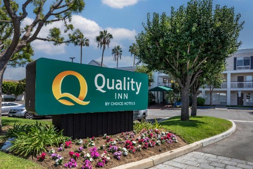 Quality Inn Placentia Anaheim Fullerton - image 26