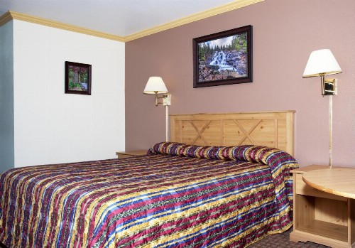 National 9 Inn - Placerville - image 19