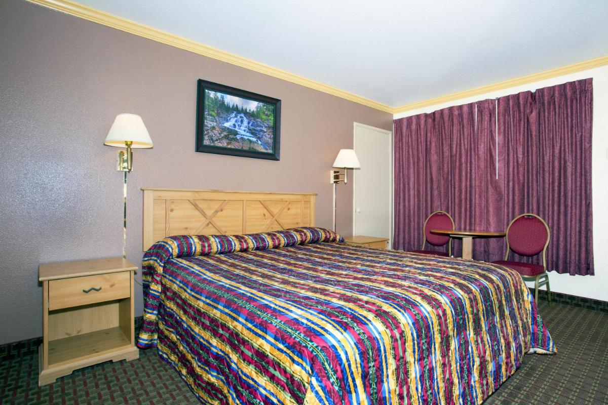 National 9 Inn - Placerville - image 2