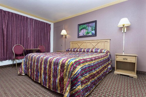 National 9 Inn - Placerville - image 27