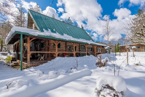 The Davies Family Inn - image 4
