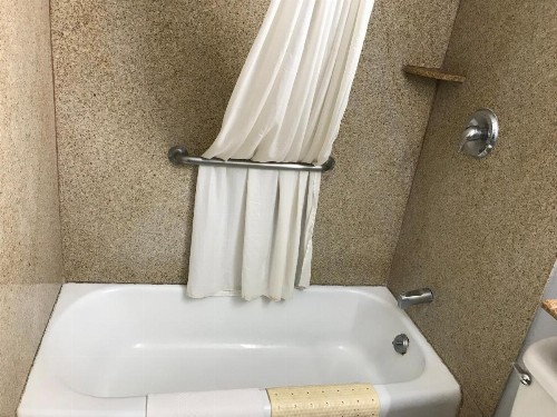 Budget Inn Plainview - image 14