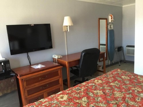 Budget Inn Plainview - image 15