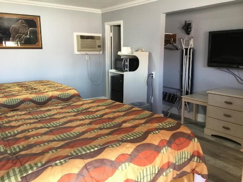 Budget Inn Plainview - image 17