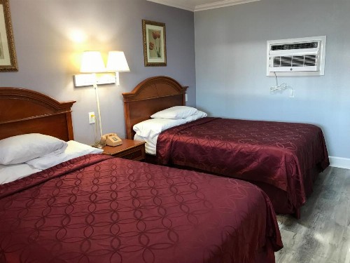 Budget Inn Plainview - image 2