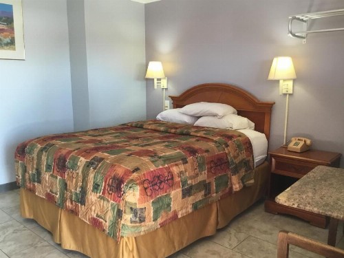 Budget Inn Plainview - image 29