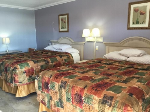 Budget Inn Plainview - image 32