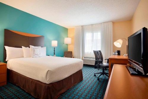 Fairfield Inn & Suites by Marriott Dallas Plano - image 11