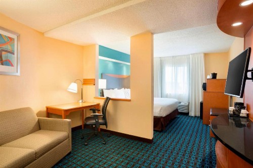 Fairfield Inn & Suites by Marriott Dallas Plano - image 15