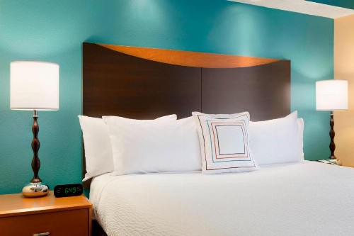 Fairfield Inn & Suites by Marriott Dallas Plano - image 16