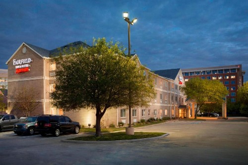 Fairfield Inn & Suites by Marriott Dallas Plano - image 3