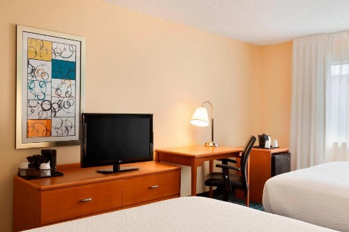 Fairfield Inn & Suites by Marriott Dallas Plano - image 7