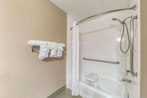 Quality Inn West Plano - Dallas - image 11