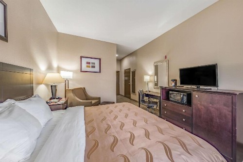 Quality Inn West Plano - Dallas - image 17