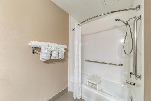 Quality Inn West Plano - Dallas - image 25