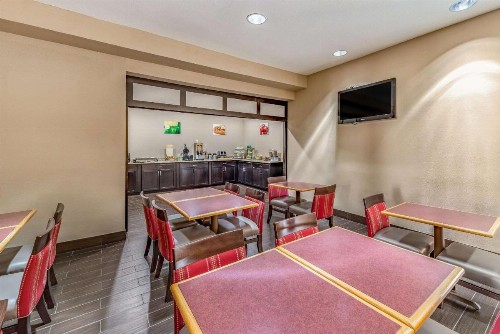 Quality Inn West Plano - Dallas - image 29