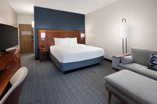 Courtyard by Marriott Dallas Plano Parkway at Preston Road - image 22