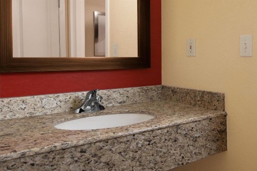 Courtyard by Marriott Dallas Plano in Legacy Park - image 17