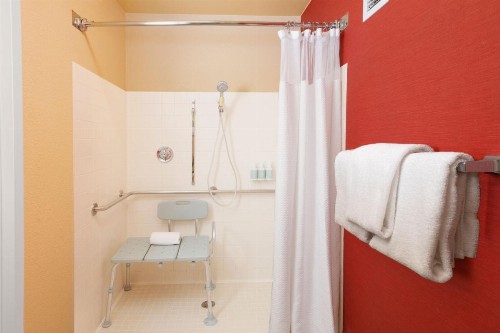 Courtyard by Marriott Dallas Plano in Legacy Park - image 24