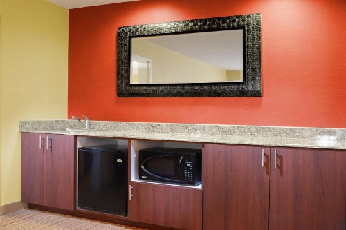 Courtyard by Marriott Dallas Plano in Legacy Park - image 26