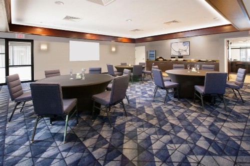 Courtyard by Marriott Dallas Plano in Legacy Park - image 9