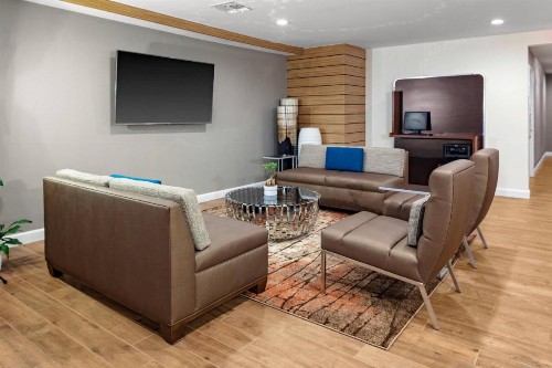 TownePlace Suites by Marriott Dallas Plano/Legacy - image 12