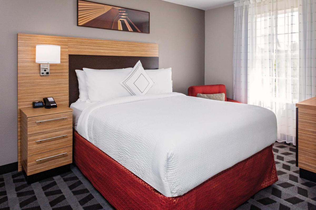 TownePlace Suites by Marriott Dallas Plano/Legacy - image 6