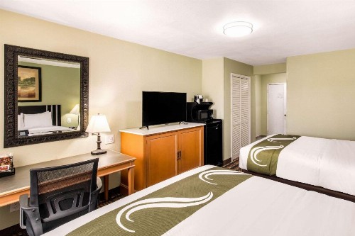 Quality Inn & Suites Plano - image 27