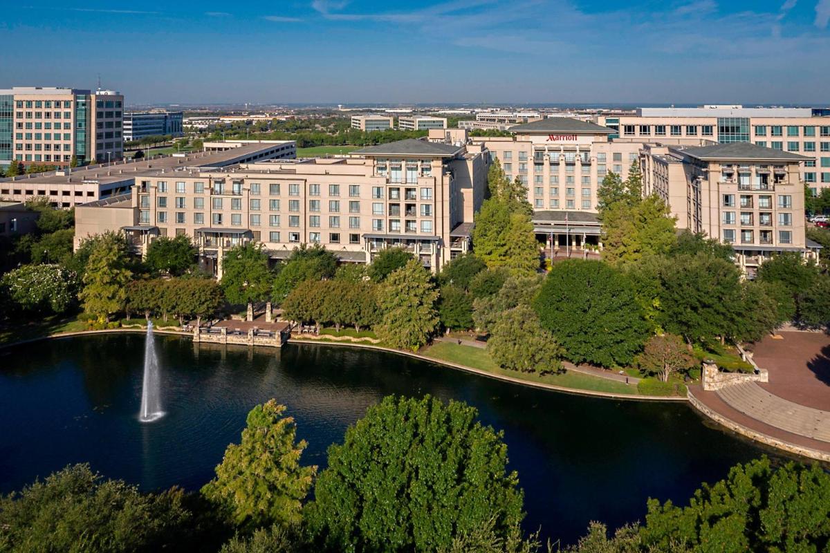 Dallas/Plano Marriott at Legacy Town Center - image 3